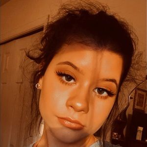 Meet your Posher, Tori